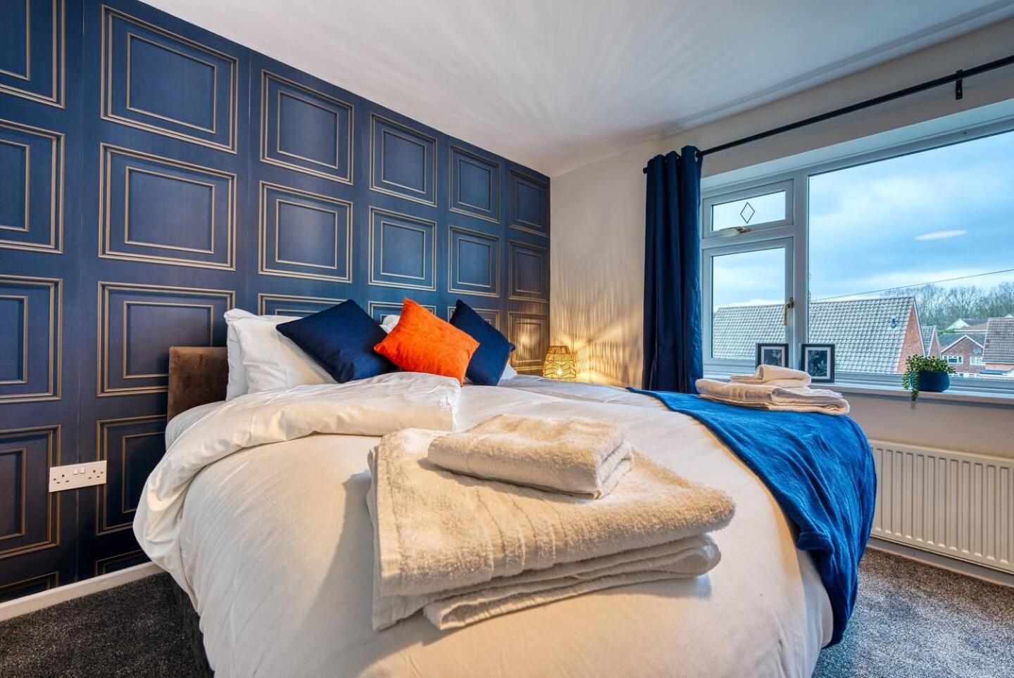 Dudley-5 Beds-Contractors-Parking-Long Stay! المظهر الخارجي الصورة